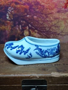 Jiaquing Seal Mark Batt Porcelain Shoe 4,3/4" Long. - Picture 1 of 6