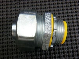 Eaton Crouse-Hinds LTB75 Straight Male Insulated Flex Connector - Lot of 3 - Picture 1 of 6