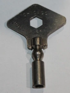 VINTAGE ANTIQUE "CHICAGO" ROLLER SKATE CO. SKATE KEY/WRENCH - Picture 1 of 3
