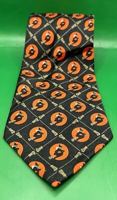 Corbata para hombre E. Graziano halloween estampado de bruja voladora usada en excelente estado Foto 1 de 4