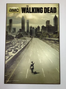 The Walking Dead - Rick Grimes Riding Into Atlanta Druck auf MDF - Bild 1 von 10