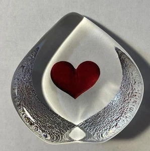 Mats Jonasson Crystal Red Heart Paperweight Signed "MJ Sweden 3773" - Picture 1 of 8