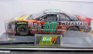 Revell Bobby Labonte #18 Small Soldiers 1:24 Scale Diecast Replica Stock car - Picture 1 of 7