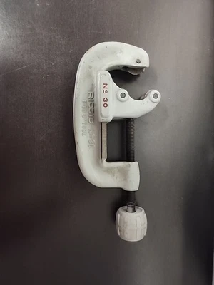 Ridgid No. 30 Pipe Tubing Cutter - Image 1 of 4