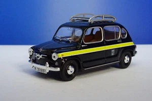 Solido SEAT 800 taxi Madrid 1963 roof rack 1:43 model car NZ126 - Picture 1 of 9