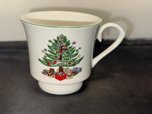 Happy Holidays Christmas Tree & Presents Nikko Japan Teebecher Tasse - Bild 1 von 4