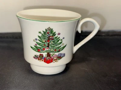 Felices Fiestas Árbol de Navidad y Regalos Nikko Japón Taza de Té Taza Foto 1 de 4