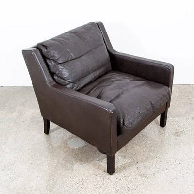 Sillón moderno danés Mid Century brazo de cuero negro Dinamarca Mcm sillón casi nuevo Foto 1 de 4
