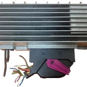 Amplificatore Audi Q7 Cod. Amplificatore 4L0910223k - Foto 1 di 5