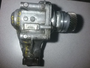 2005-2006 Honda CR-V Front Transfer Case 2.4L 4 Cylinder (ZC5) - Picture 1 of 8