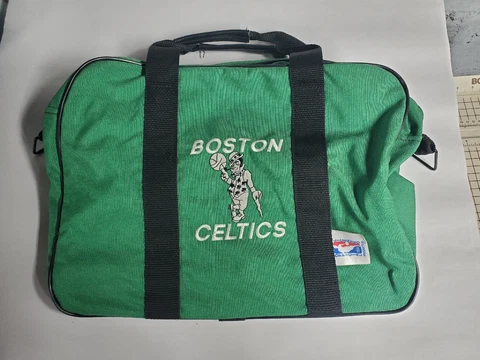(1) Vintage Boston Celtics carry Bag Computer Satchel Carry-on Team Issue 1990s Cover