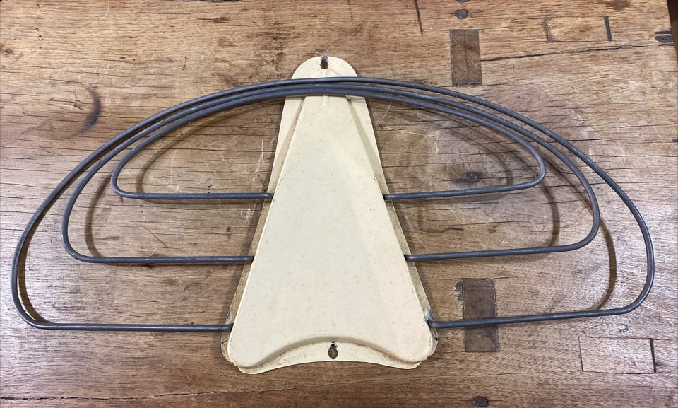 Práctico estante de secado de metal vintage de los años 40 ~ montaje en pared / plegable M.J. Schuiling Co Foto 1 de 4