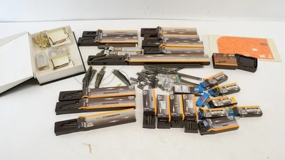 Märklin Z Bundle Tracks Points Straight Arches and Accessories Used  - Image 1 of 4