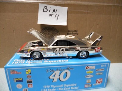 1/24 Racing Champions 2005 #40 Pete Hamilton 1970 Superbird Chrome #31 - Image 1 of 4