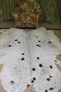 NATURAL COW FUR SKIN, 35 Ft Genuine Cowhide Rug/skin, original Fur Skin - Picture 1 of 9