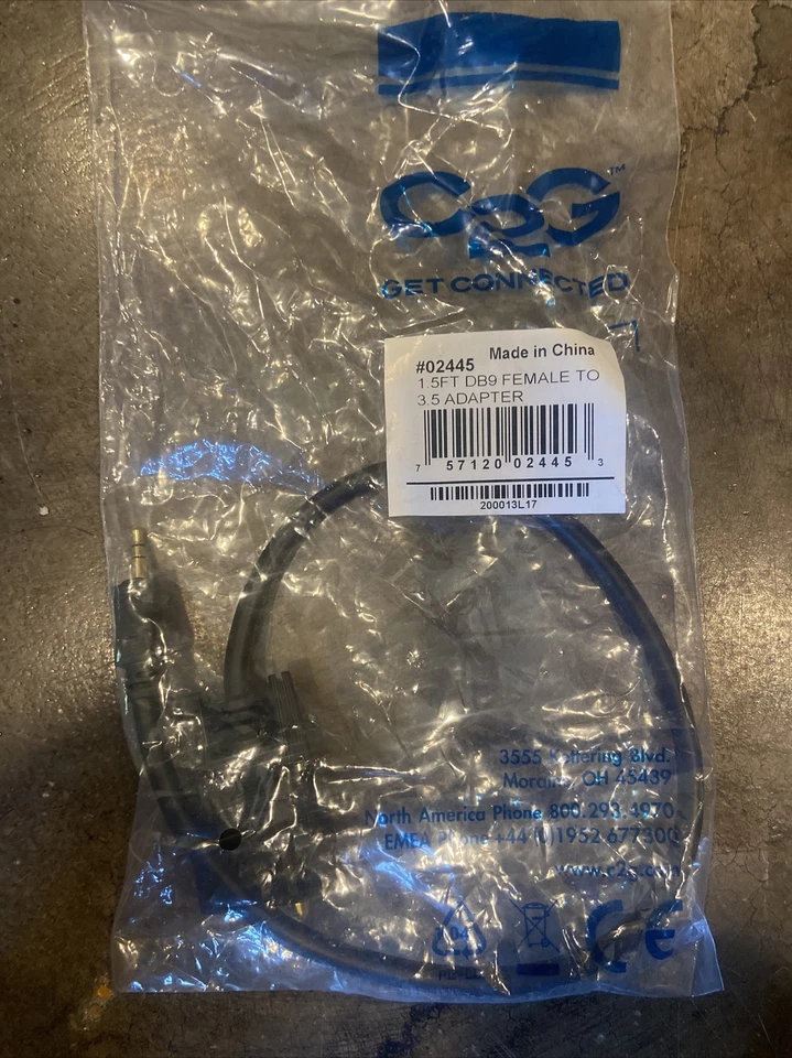 Cable adaptador C2G DB9 hembra a macho de 3,5 mm - 1,5 pies de longitud Foto 1 de 1