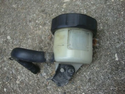 Suzuki GSXR750 1998 líquido de depósito maestro de frenos delanteros 1996 1997 1999 SRAD gsxr Foto 1 de 2