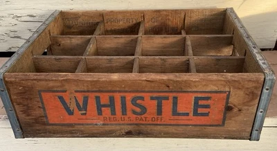 Antigua caja de publicidad de soda silbato de madera, Lafayette Bottling Co. Conn. Foto 1 de 4