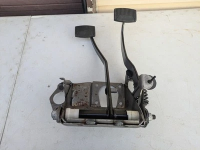 Conjunto de pedal de freno de embrague Bronco F150 F250 F350 genuino Ford F3TZ-2455-A nuevo Foto 1 de 4