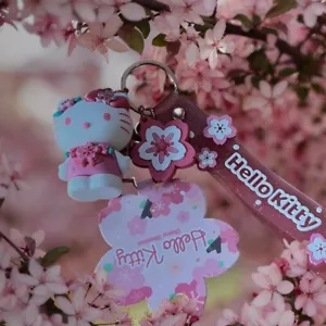 NEU Sanrio ~HELLO KITTY ~ Sakura Edition ~ Schlüsselanhänger/Schmuckstück/Tasche hängen ~ - Bild 1 von 10