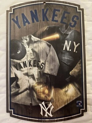 MLB New York Yankees 1927 Throwback Wooden Sign Wall Hanging  - Image 1 of 2