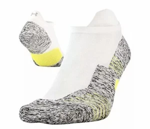 Under Armour Run Cushion No Show Tab White Size Medium Men 4-8 & Women 6-9 - Picture 1 of 5