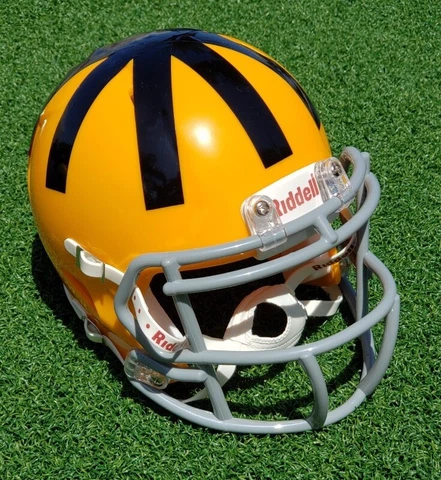 PITTSBURGH STEELERS 1937 TRIBUTE THROWBACK FOOTBALL MINI HELMET +VISOR OPTION Cover
