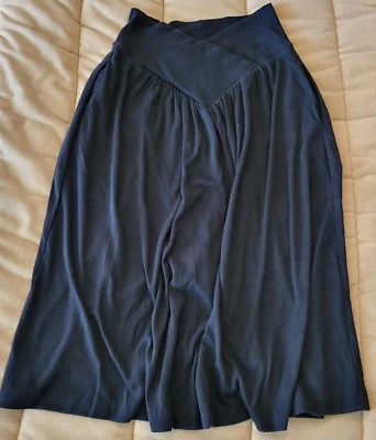 Black Skirt Designer Que Pasa by Chryssa M Comfortable Flowing style, Pockets - Image 1 of 4