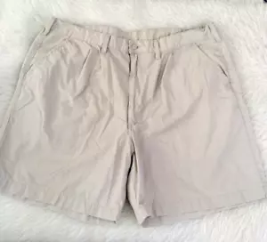 Pantalones Cortos Para Hombre Wrangler Talla 42 Plisados Delanteros Crema Beige Bolsillos Informales Tiro Alto - Imagen 1 de 7