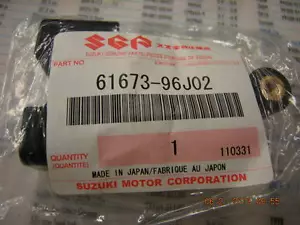 SUZUKI FOUR STROKE DF150/175 COWLING LATCH LEVER HOOK 61673-96J02 - Picture 1 of 2