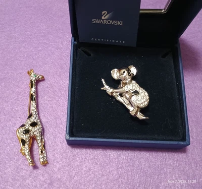 Two Swarovski Crystal Brooch Pins Koala with Box/Certificate & Giraffe Signed - Image 1 of 4
