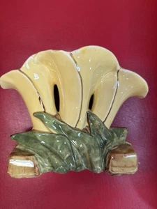 McCoy Pottery Vase Triple Calla Lilly Yellow Vintage USA Mark in Raised Letters - Picture 1 of 1