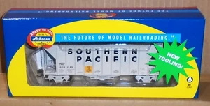 : Athearn HO "Southern Pacific 40' 2.600 CF Airslide Covered Hopper" scatola #87536 - Foto 1 di 21