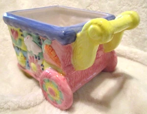 Plantadora de carros de cerámica Easter/Baby ~ Colección de Pascua ~ principios de 2000 - Imagen 1 de 14
