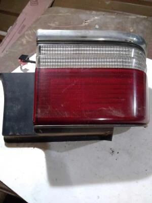Левый задний фонарь в сборе 1992 1993 1994 1995 PLYMOUTH ACCLAIM - Изображение 1 из 3