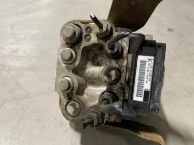 2000 Ford Excursion F250 F350 ABS Anti-Lock Brake Pump Module Assembly  OEM - Image 1 of 4