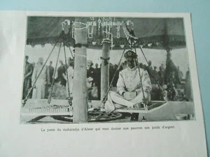 La Pesée du Maharadja d'Alwar donner son poids d'argent pauvres 1929 Image Print - Picture 1 of 1