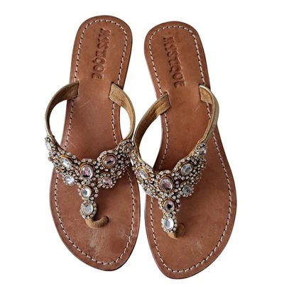 Sandalias de cuña Mystique de cuero con joyas adornadas con cristal color tostado para mujer talla 7 Foto 1 de 4