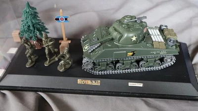 Toy Mark  WW2 US Sherman Tank 1/32 In Display/Showcase With Army Men t1 - Image 1 of 4