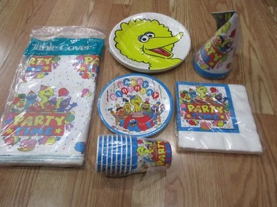Lote de 6 piezas de suministros de fiesta de cumpleaños Sesame Street Party Time multicolor Contempo  Foto 1 de 4