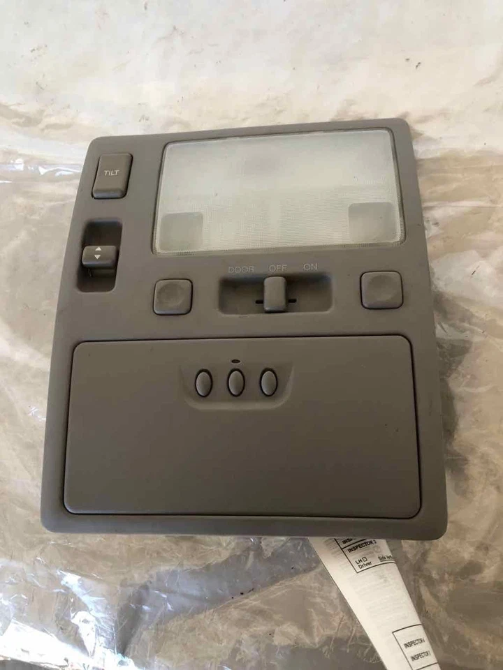 2002 LEXUS GS300 Overhead Interior Dome Light w/ Sunroof Tilt Switch Control OEM - Image 1 of 4