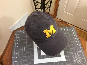Cappello University of Michigan Wolverines blu nuova era 9Twenty strapback - Foto 1 di 9