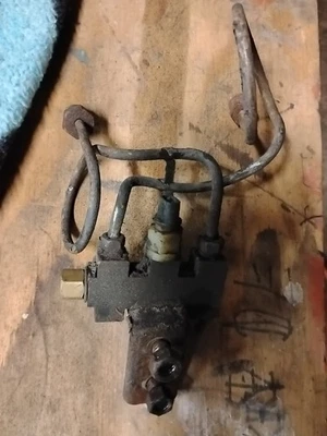 Freios a disco bloco de distribuição válvula proporcional Ford Mustang 1968 fabricante de equipamento original... - Imagem 1 de 3