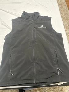 Ritz Carlton Vest - Picture 1 of 8