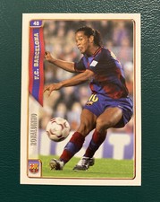 Mundicromo Sport 2004 2005 Las Fichas de la Liga #48 Ronaldinho Barcelona Card
