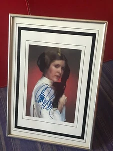 signed ready to frame 30x21cm reproduction Carrie Fisher photo - Picture 1 of 3