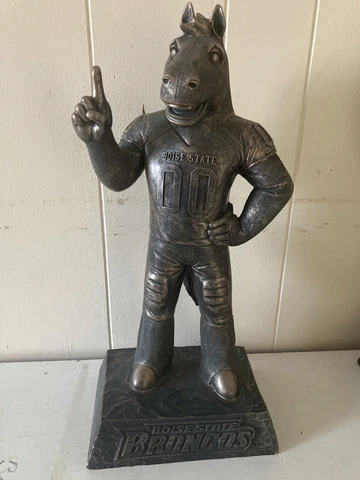 Boise State Broncos Buster College Mascot Garden Statue 18" Tall Resin Horse Cover