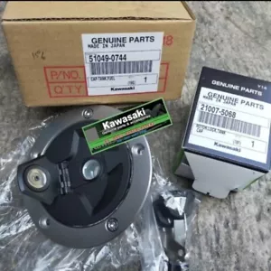 Genuine OEM Fuel Tank Cap Lock Assy 51049-0744 Fits 06-19 Kawasaki Ninja ZX6R - Imagen 1 de 1