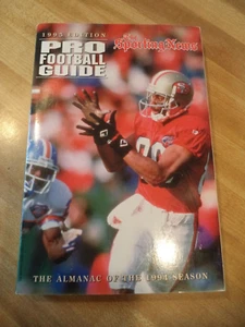 1995 SPORTING NEWS PRO FOOTBALL GUIDE JERRY RICE SAN FRANCISCO 49ERS - Picture 1 of 24