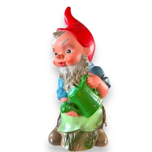 RARO annaffiatoio gnomo giardino Kitsch Heissner vintage Germania Ovest 944 - Foto 1 di 8